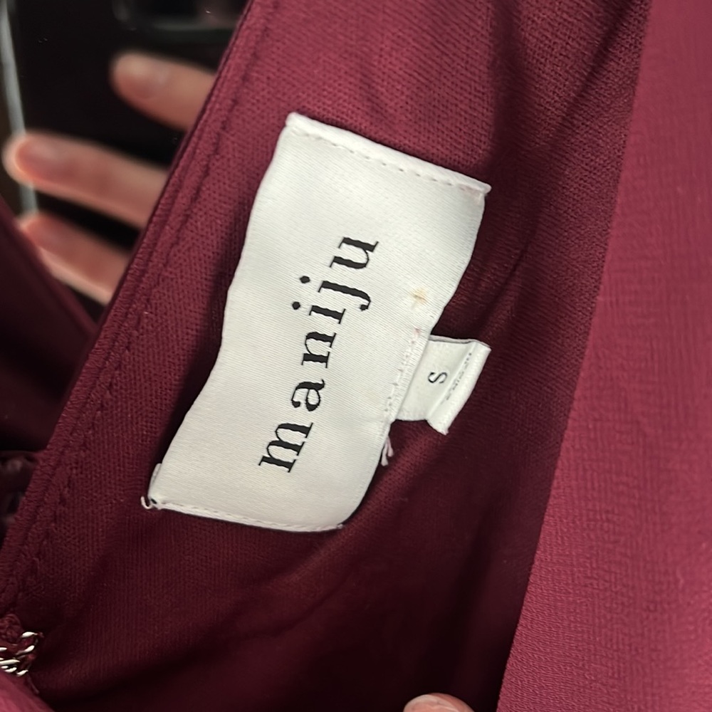 Burgundy maxi dress from fashionnova size small - Picture 7 of 7